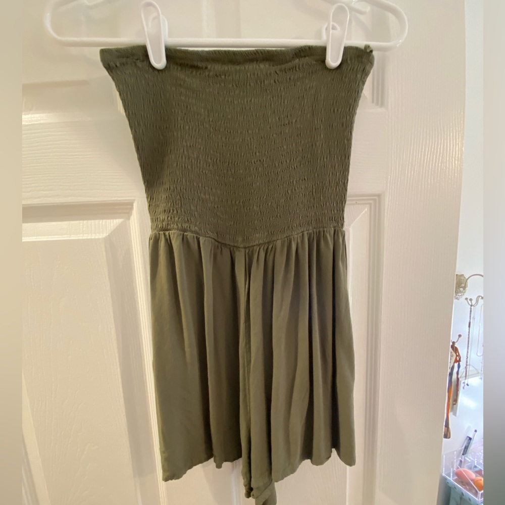 Garage strapless romper size XS.